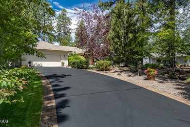 Live directly on 7th fairway in Widgi Creek Golf Club. Walls of - photo 4