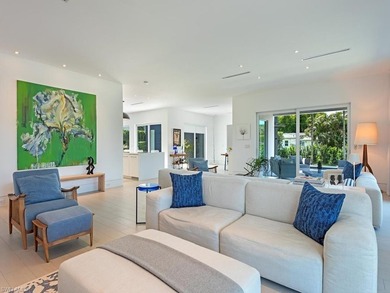 Architecturally Ageless Custom built Modern home in the - photo 5