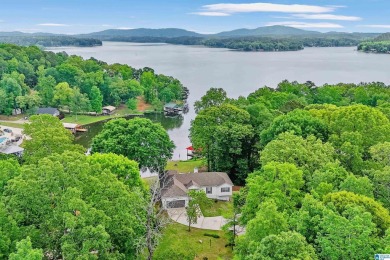 Lake Home For Sale in Shelby, Alabama