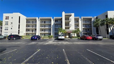 Pine Island Ridge Lakes Condo For Sale in Davie Florida