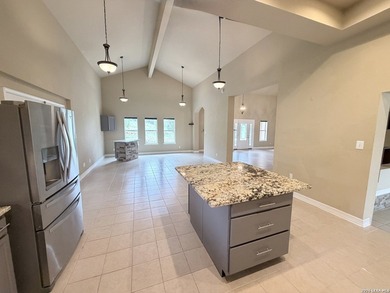 Discover the perfect blend of Hill Country charm, privacy, and - photo 12