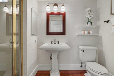 Gated community in prime location. EZ access to community - photo 15