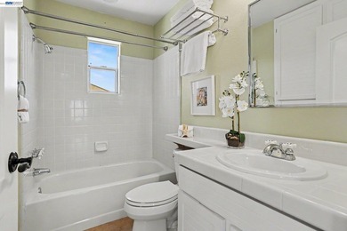 Gated community in prime location. EZ access to community - photo 25