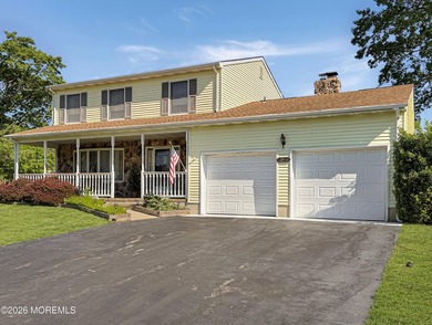 Discover this charming 4-bed, 2.5-bath colonial perfectly - photo 2