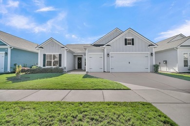 (private lake, pond, coastal) Home For Sale in Summerville South Carolina
