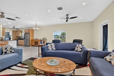 3 Bedroom 2 1/2 bath single family home. Vaulted ceilings - photo 12