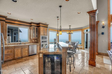 The epitome of spectacular Oregon Coast oceanfront. Experience - photo 18
