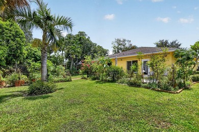 3 Bedroom 2 1/2 bath single family home. Vaulted ceilings - photo 47