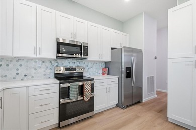 BRAND NEW CUSTOM BUILT 4 bedrooms, 2.5 baths home, just 400 - photo 4
