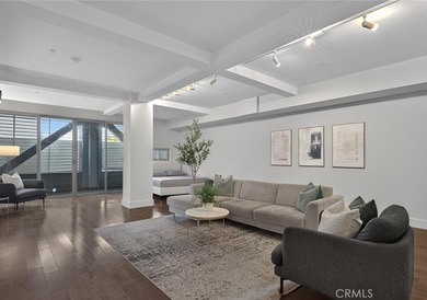 Experience Downtown Long Beach living at 433 Pine Ave #102. This - photo 1