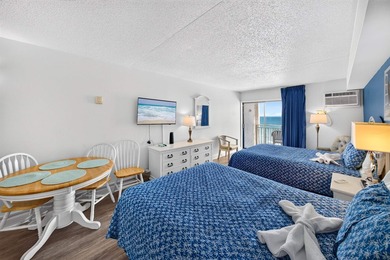 Wake up to stunning, direct oceanfront views from this - photo 8