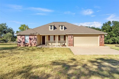 Come see this beautiful home in the quiet Bishop's Landing - Lake Home Sale Pending in Jewett, Texas