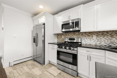 Enjoy waterfront living in this beautifully renovated - photo 3
