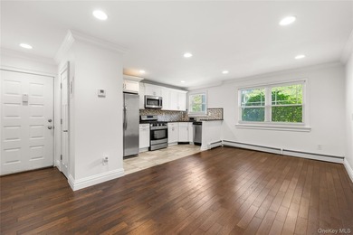 Enjoy waterfront living in this beautifully renovated - photo 4