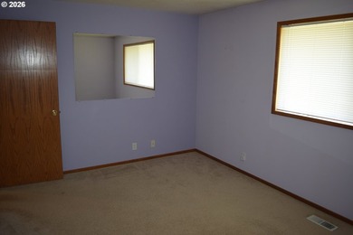 Low maintenance 0ne level home with Shop on three lots in quiet - photo 14