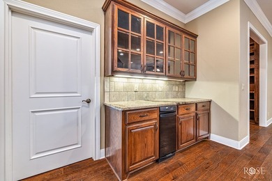 Welcome to 5533 Club Park Way in San Angelo's desirable Bentwood - photo 14