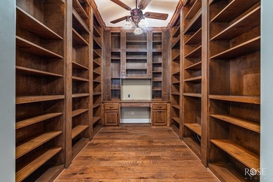 Welcome to 5533 Club Park Way in San Angelo's desirable Bentwood - photo 15
