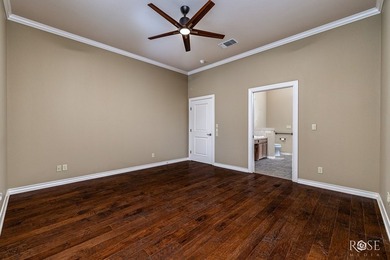 Welcome to 5533 Club Park Way in San Angelo's desirable Bentwood - photo 17