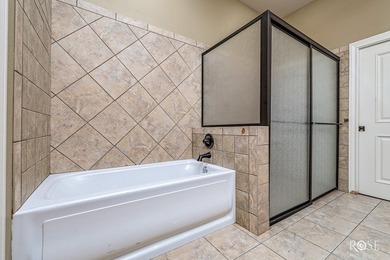 Welcome to 5533 Club Park Way in San Angelo's desirable Bentwood - photo 19