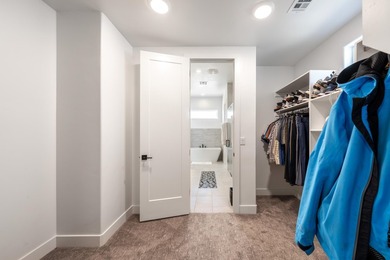 Discover this stunning four-bedroom home conveniently located on - photo 28