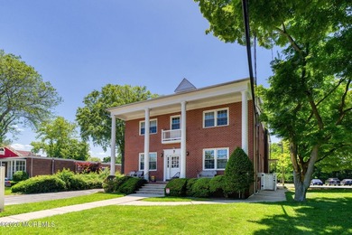 First time offered. Approximately 4800 square feet office - photo 1