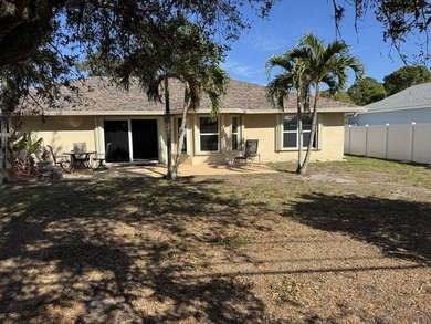 This is a perfect location for a commuter or a family that wants - photo 37