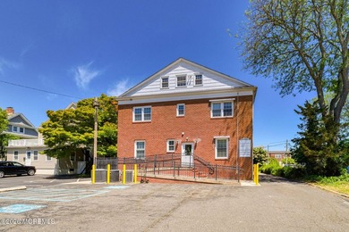 First time offered. Approximately 4800 square feet office - photo 9