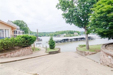 Welcome to lake life at its BEST! This absolutely gorgeous - photo 40