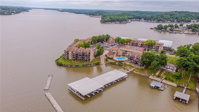 Welcome to lake life at its BEST! This absolutely gorgeous - photo 43