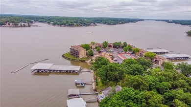 Welcome to lake life at its BEST! This absolutely gorgeous - photo 44