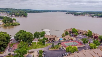 Welcome to lake life at its BEST! This absolutely gorgeous - photo 45