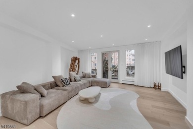 Welcome to this beautifully renovated residence at 101 - photo 6
