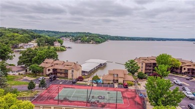 Welcome to lake life at its BEST! This absolutely gorgeous - photo 46