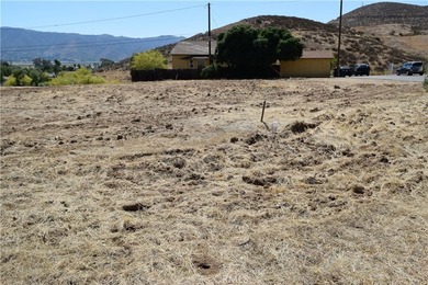 Here's an opportunity to own a flat and buildable lot in the - photo 3