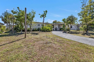 Port Charlotte Waterway Area Home For Sale in Port Charlotte Florida