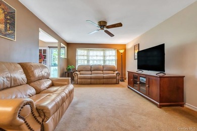 Rare and incredibly unique expanded oversized Colonial offering - photo 11