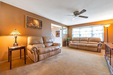 Rare and incredibly unique expanded oversized Colonial offering - photo 12
