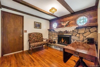 Rare and incredibly unique expanded oversized Colonial offering - photo 15