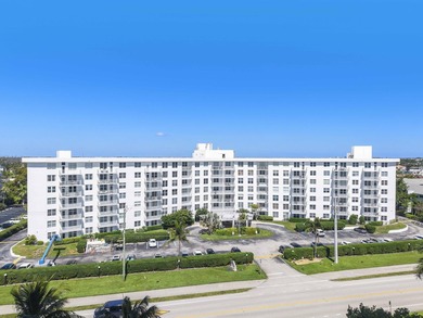 Come and enjoy your SEASIDE SANCTUARY! Amazing location on A1A - photo 16
