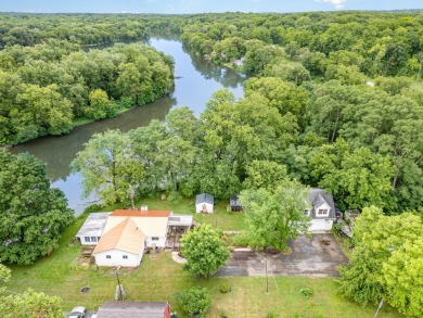 Lake Home For Sale in Yorkville, Illinois