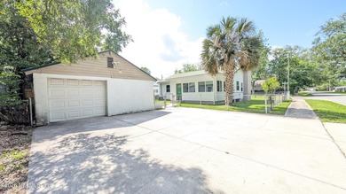 PRISTINE MURRAY HILL Bungalow, FULLY PAID SOLAR PANELS! LOW - photo 22
