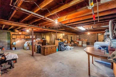 Rare and incredibly unique expanded oversized Colonial offering - photo 41