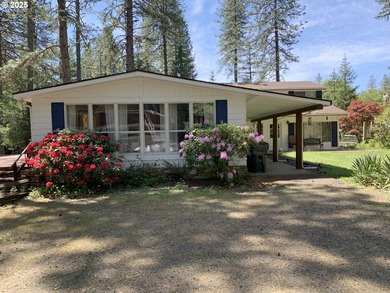 Fern Ridge Lake Home For Sale in Veneta Oregon
