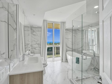 Beautifully Renovated wrap-around condo features 3BR, 2.5BA with - photo 14