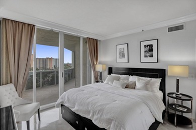 Beautifully Renovated wrap-around condo features 3BR, 2.5BA with - photo 19