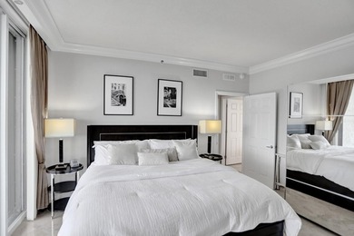 Beautifully Renovated wrap-around condo features 3BR, 2.5BA with - photo 20