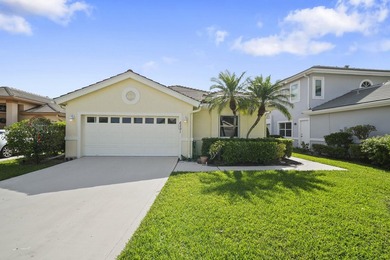Discover this beautifully renovated 3-bedroom, 2-bath residence - photo 1