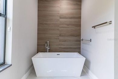 Experience of luxury living in this 2021 custom-built - photo 24