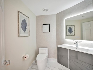Beautifully Renovated wrap-around condo features 3BR, 2.5BA with - photo 25