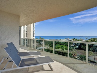 Beautifully Renovated wrap-around condo features 3BR, 2.5BA with - photo 27